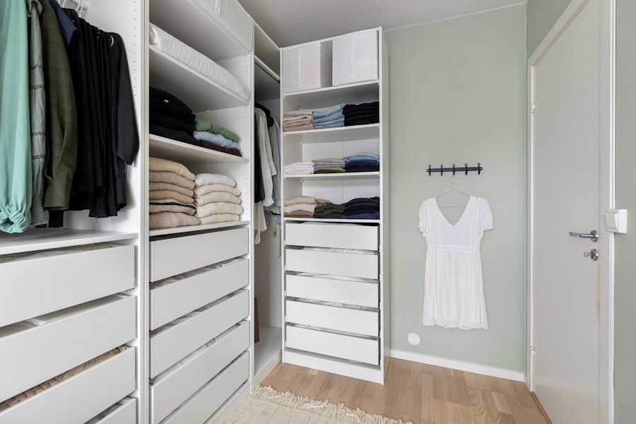 Wardrobe Features